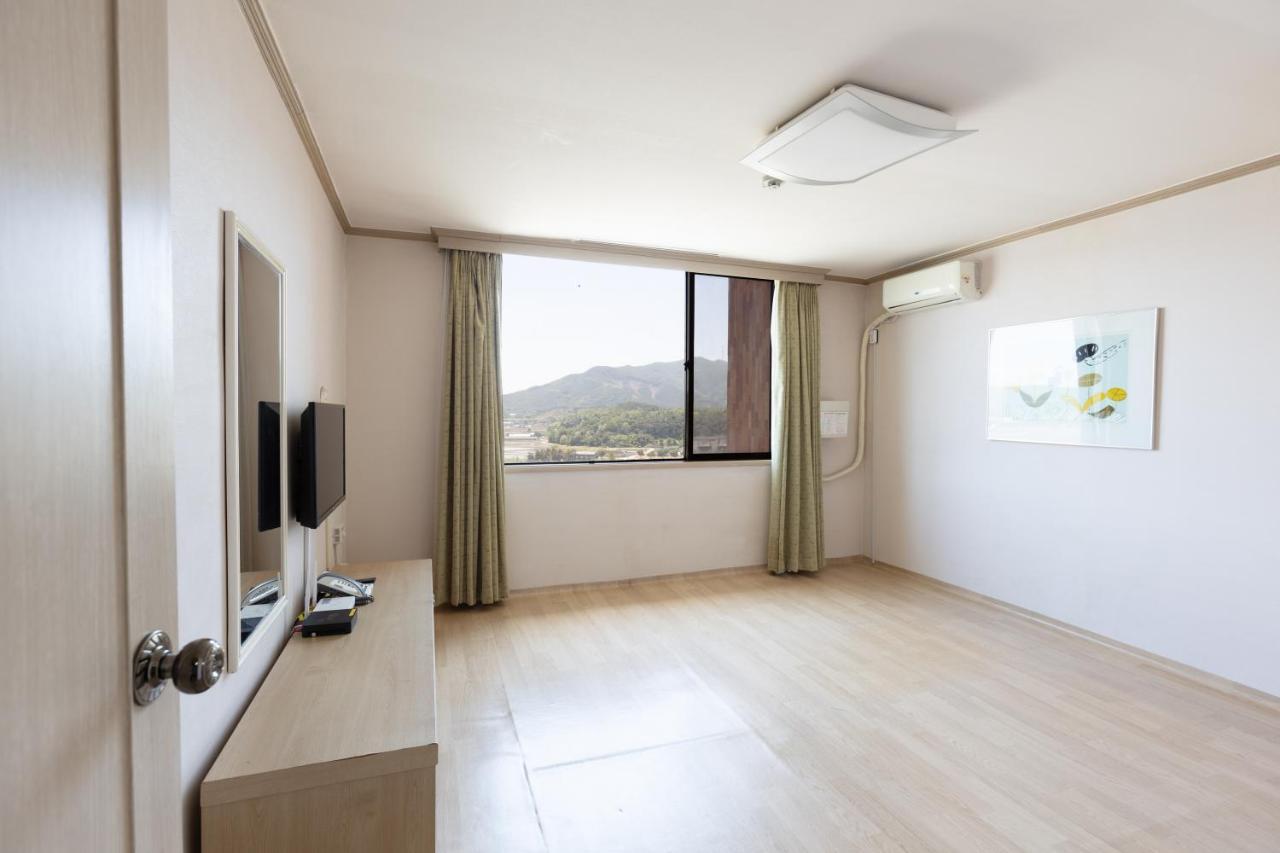 Glory Condo Dogo 牙山市 エクステリア 写真